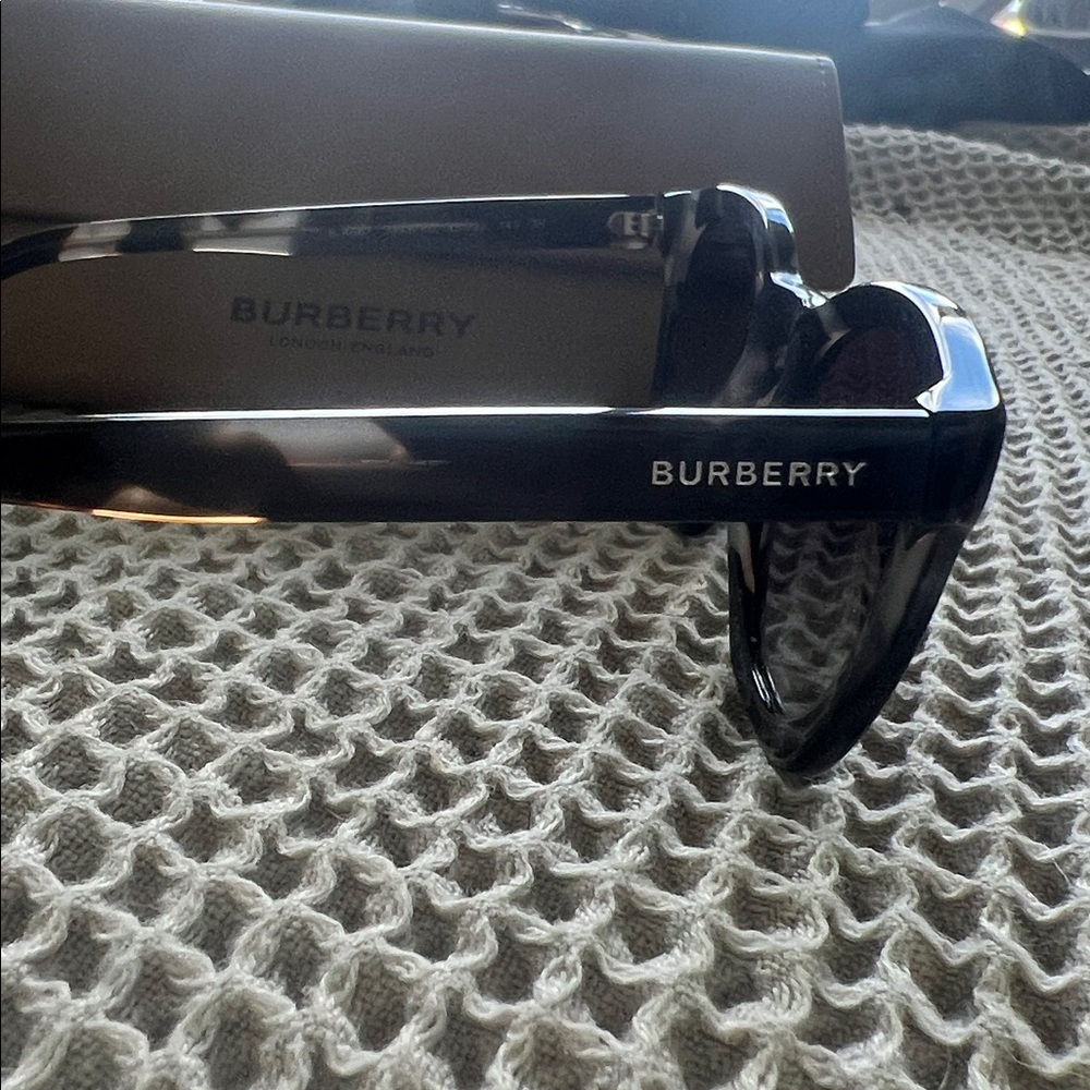 Burberry Sunglasses - Blue/Black/Brown Tortoiseshell - Picture 3 of 4